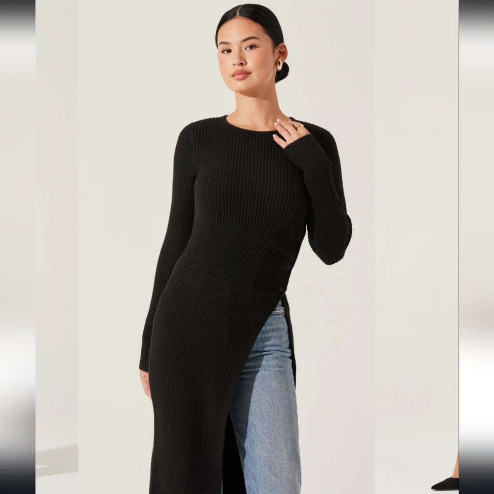 ASTR High Slit Black Long Sleeve Sweater Dress Soft - Picture 2 of 12